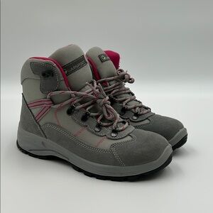 2066- Garsport Women's Gray Hiking Boots Made In Romania Size 9